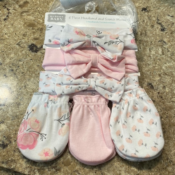 Hudson Baby Accessories Headband And Scratch Mitten Set Poshmark